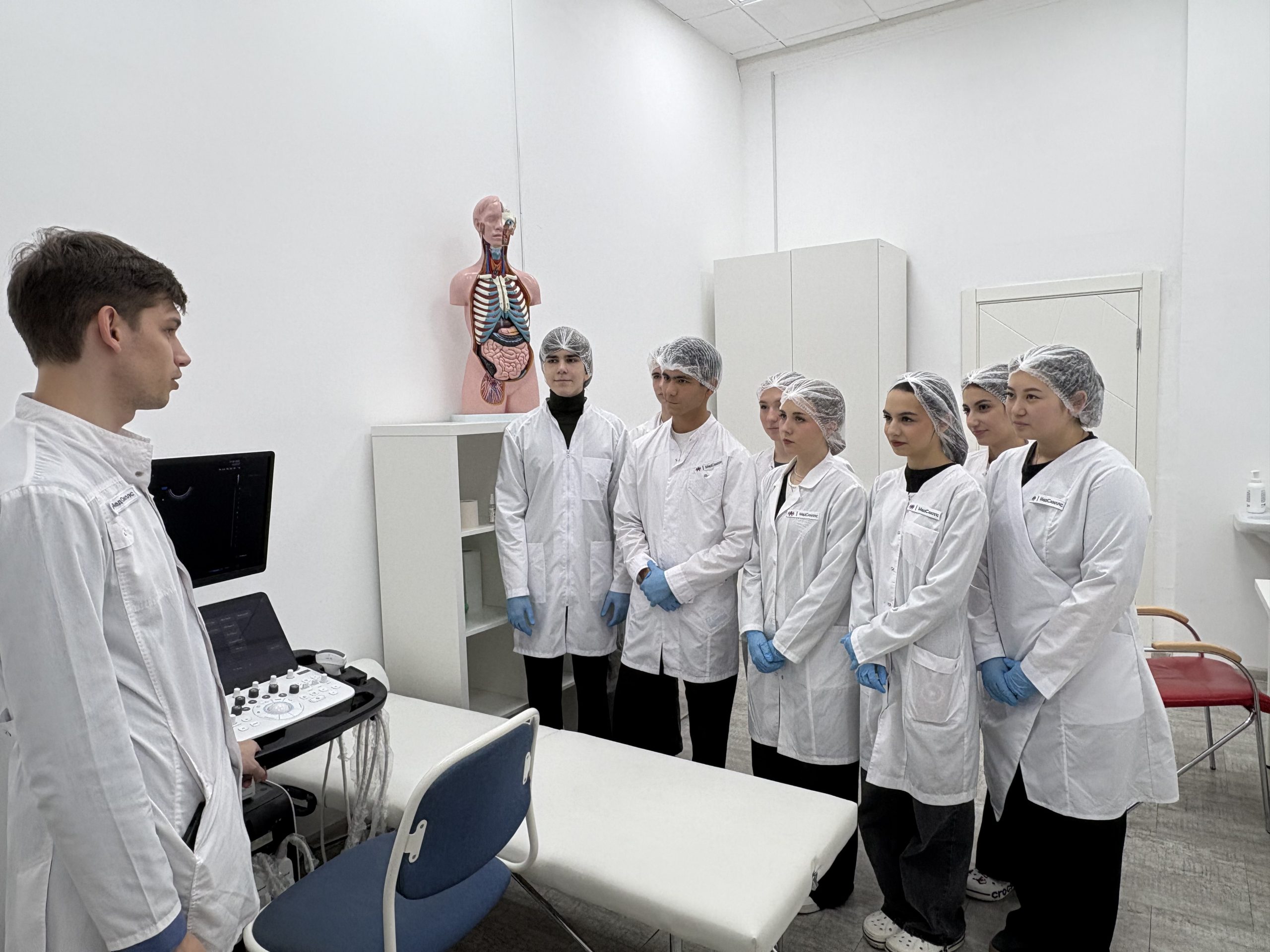 День открытых дверей в медицинском колледже «МедСкиллс» в Краснодаре